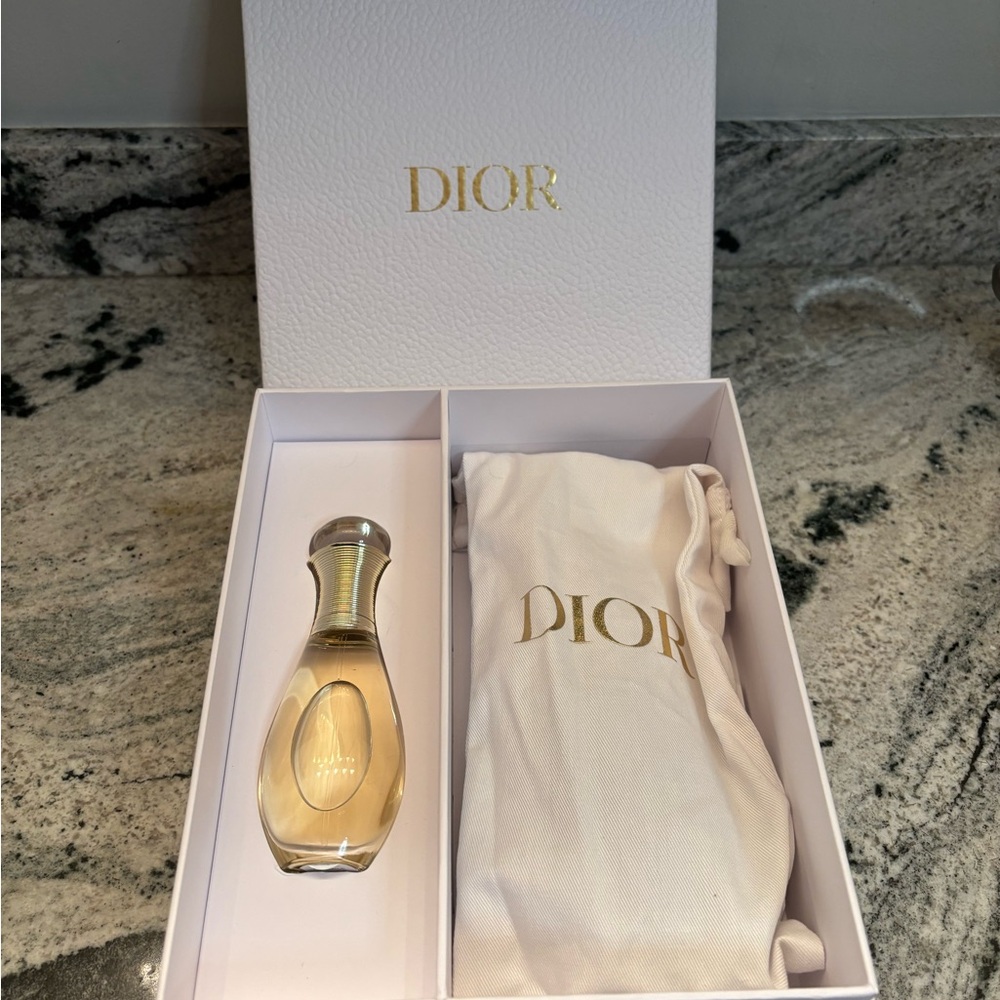 Dior J’adore hair kit mist and brush